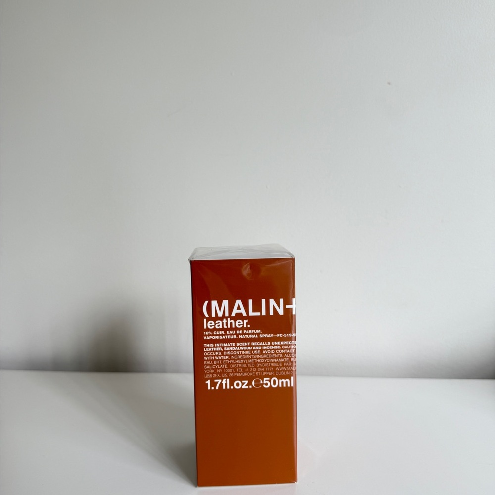 Leather Scented Candle - Brown